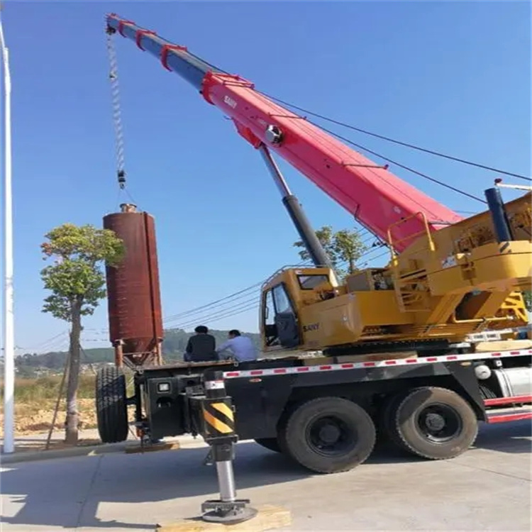 永安吊车租赁作业时的保养和维护